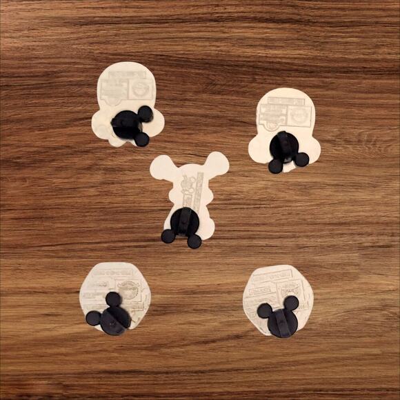5 Duffy and Friend Disney Parks Trading Pins, Plus 2 Bonus Pins - Picture 2 of 2